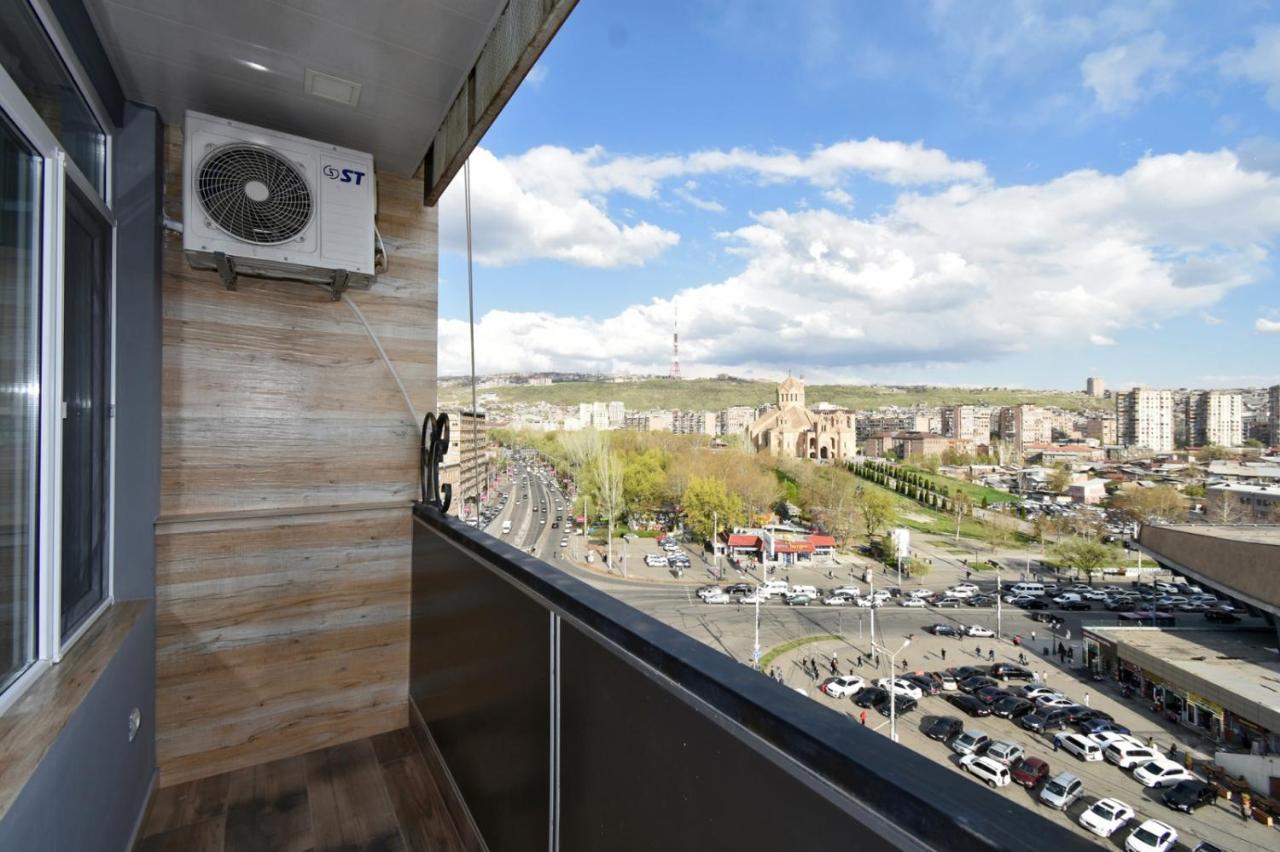 Positive Apartment In Center Of Yerevan City Exterior foto